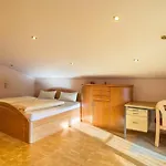 Haus Am Baechel 公寓 Lauf